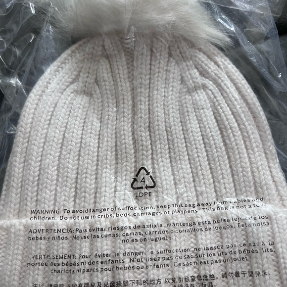 JCrew ribbed Pompom beanie NWT - Picture 2 of 3